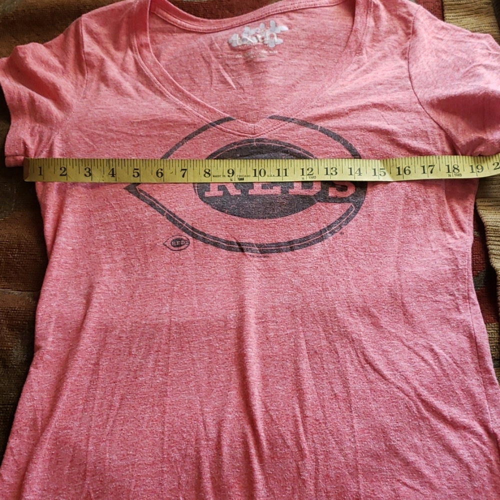 tee - Picture 3 of 4